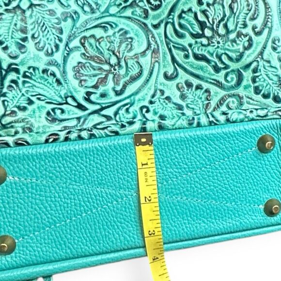 DANCING CACTUS DESIGNS Women’s Turquoise Tooled Leather Fringe Shoulder Bag - Picture 3 of 7